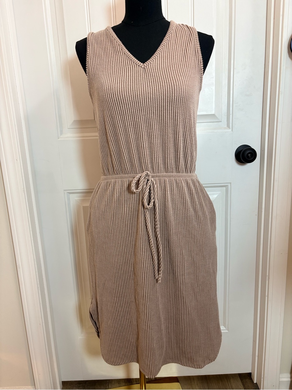 Heimish USA Ribbed Knit Mini Dress‎ Mauve Pink V Neck Drawstring S